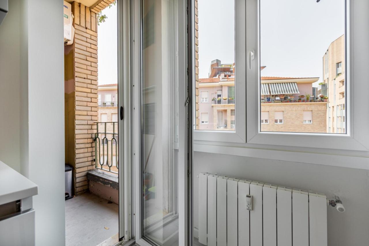 Apartment Garibaldi & Gae Aulenti Modern With Private Parking! Milan